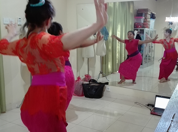 RINDU HOUSEでバリ伝統舞踊を体験/学ぶ